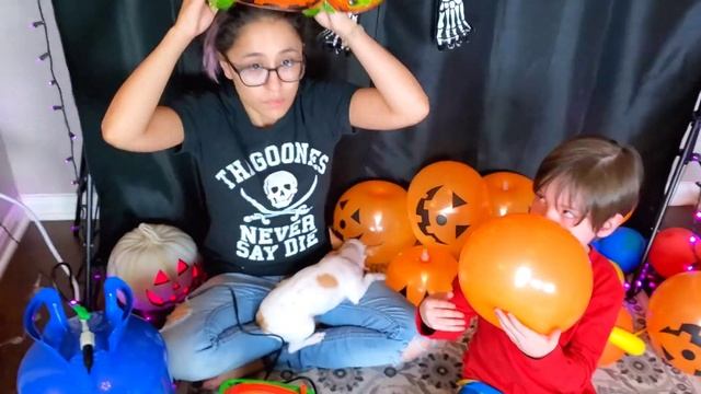 Giant Skeleton BALLOON Air Walker & Halloween Pumpkin LED Balloons Inflating With Helium