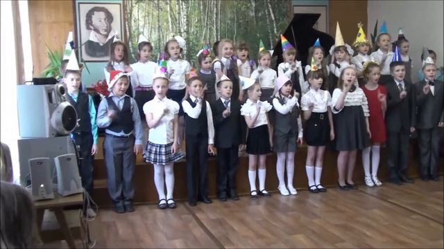 Хор младших классов "Пестрый колпачок" Г.Струве смотреть онлайн