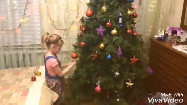 С Новым Годом или как мы наряжали Ёлку!!! смотреть онлайн