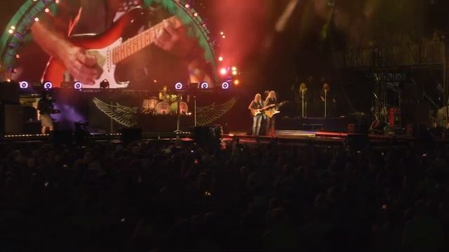 Lynyrd Skynyrd - That Smell / Travellin' Man (Last of the Street Survivors Farewell Tour) смотреть онлайн