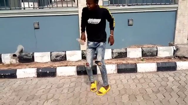 Noid dances samba by skales #brodashaggi #sydneytalker #nastyblaq #lilsmart #pocolee #zlantan смотреть онлайн