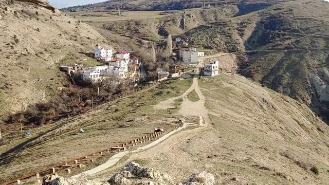 Пешком по берегу вокруг Чёрного моря. Балаклава - пляжи мыса Айя смотреть онлайн
