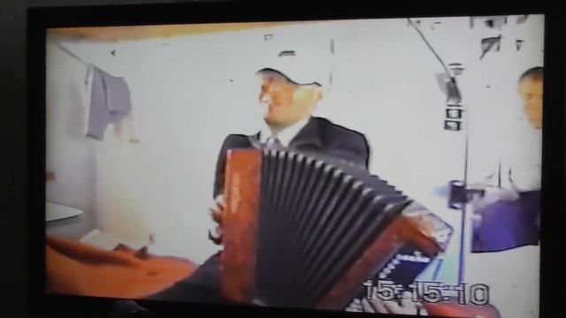 2\АРХИВ 2006Г БАЯН С ПЕСНЕЙ\ПРО БАРСУЧКА\ДЮКИН РУСЛАН В ПОЕЗДЕ С ИВАНОВО ДО П КРАСН ЯР УДМУРТИЯ УДА смотреть онлайн