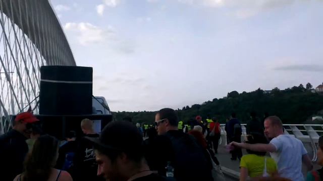 Street party for Cibulka squat, Prague - Troja bridge (2015-05-17) смотреть онлайн