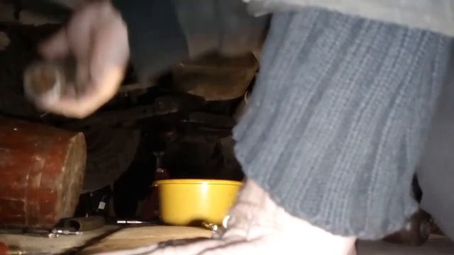 Ford Probe II: odkrecanie koła pasowego rozrusznikiem z rozpędu смотреть онлайн