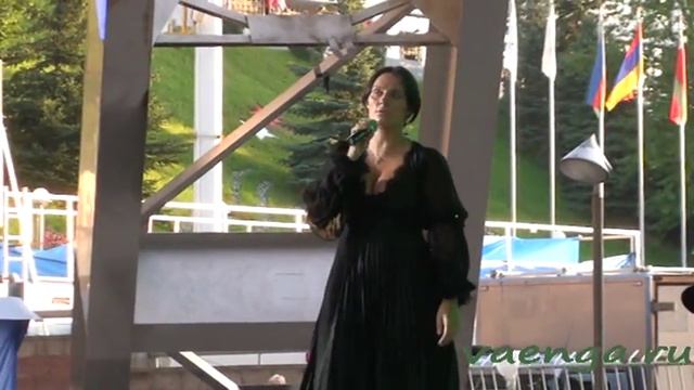 Елена Ваенга. Кони. (Славянский Базар. 2011) смотреть онлайн