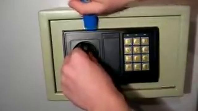 Вскрытие китайского сейфа.mp4 смотреть онлайн