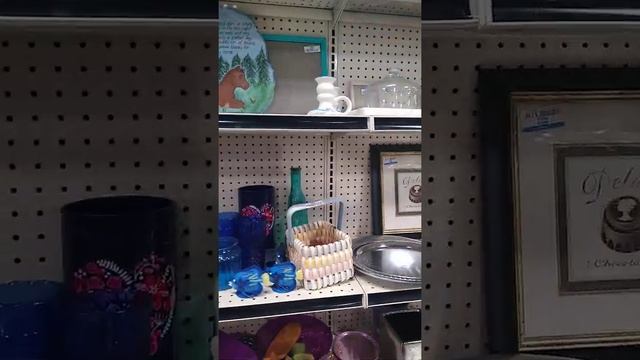 В Поисках Сокровищ в Комиссионке смотреть онлайн