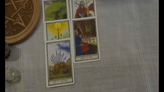 On-line " Погадаем на работу" Гадание на картах Таро смотреть онлайн