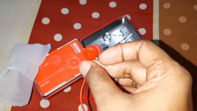 Remax RM 510 earphone . смотреть онлайн