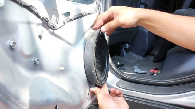 Снятие динамика двери Honda CR-V 3 смотреть онлайн