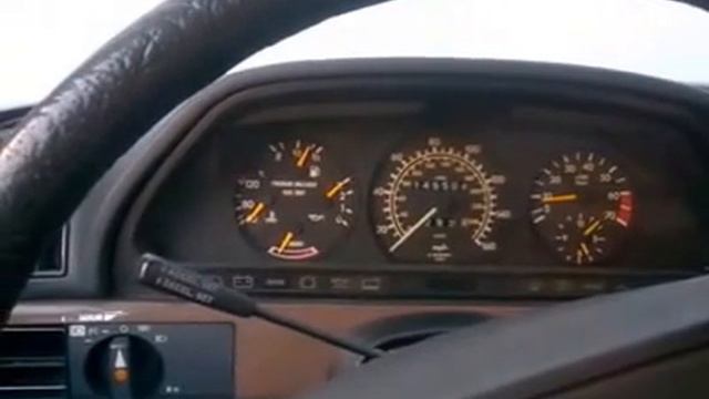 Mercedes Benz 420SEL W126 -10°c cold start смотреть онлайн