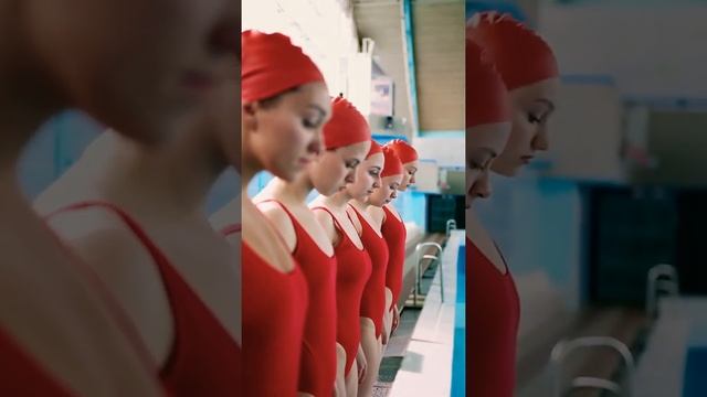 Шеренга Красных Купальников | Подпишись! #shorts #девушки #купальник