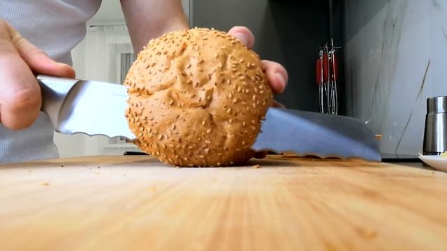 Жульен в булочке с курицей и грибами. Взял этот рецепт из Тик Тока, приготовил, получилось вкусно. смотреть онлайн