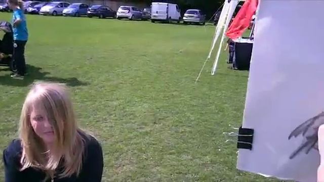 How to sketch people outdoors really fast - Chesterton Festival 2011 смотреть онлайн