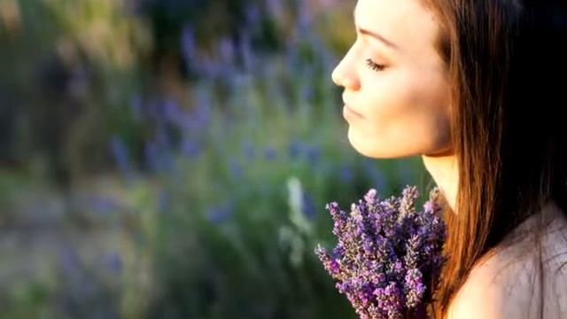 Стихи для Души - Женщина и её Божественная Природа... смотреть онлайн
