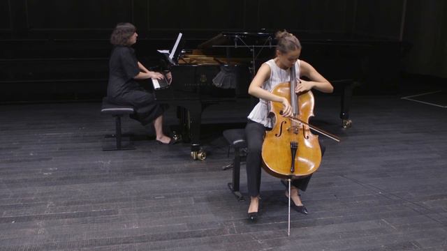 Elgar Cello Concerto in E minor, 3rd Movement - Alina Isabel Morger смотреть онлайн