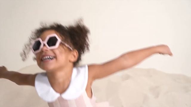 Слитный купальник для девочек с юбкой-пачкой | HAPPYBABY | Пляжная коллекция 2021 смотреть онлайн