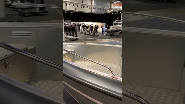 Финский алюминиевый катер Faster 495CC смотреть онлайн