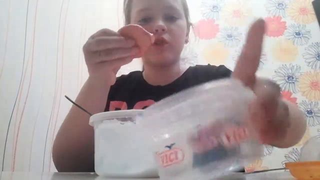 Хотите ли вы чтобы я снимала в лагере как я там живу что я там делаю?? смотреть онлайн