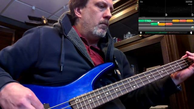Bass practice with Yousician смотреть онлайн