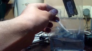 Снять отклеить радиатор с модуля памяти планки DDR