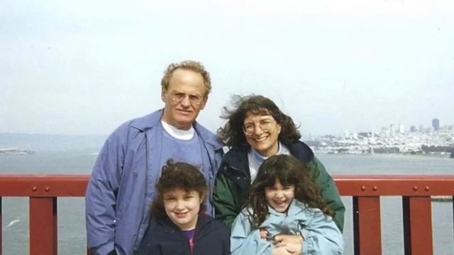 Project For Awesome 2012: The Lustgarten Foundation смотреть онлайн