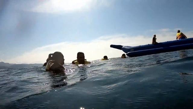 КАТАНИЕ НА БАНАНЕ.ЛАЗАРЕВСКОЕ. смотреть онлайн