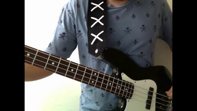 Fender JB MIM canhoto modificado смотреть онлайн