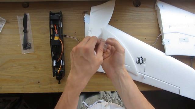 Летающее крыло Fury Wing (Крыло Ярости оно же Бешенное Крыло) обзор