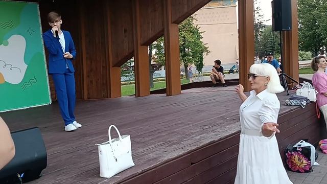 Белгород, танцы в кругу друзей, парк победы. смотреть онлайн