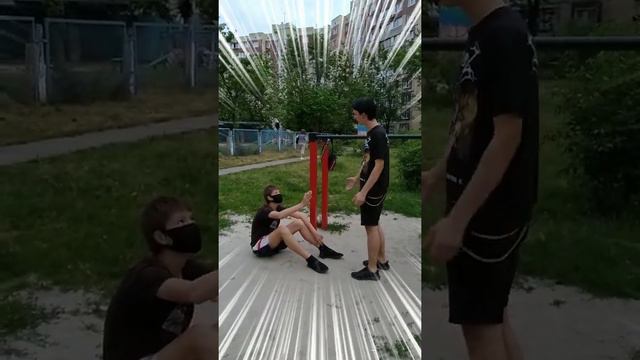 ЗЕЛЁНЫЙ ЯЗЫК: СЕРИЯ 7 - Герой Донбасса Тащит Катку смотреть онлайн