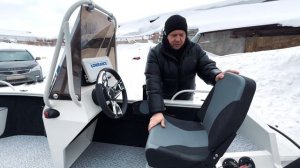 Белоснежный Спайдер для прогулок. Лодка нерегистрат для отдыха на воде.