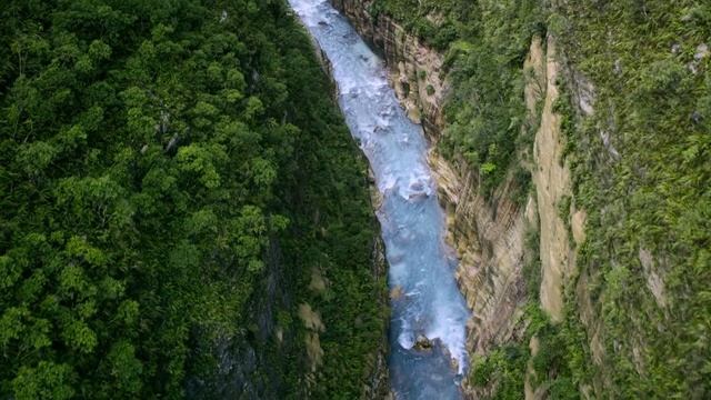 Славянская этническая - Разлилась речка быстрая