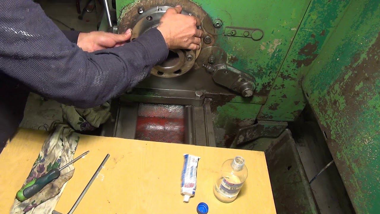 Устраняю течь масла из под шпинделя 16К25 - 16К20 ( 1к62 такой же ) смотреть онлайн