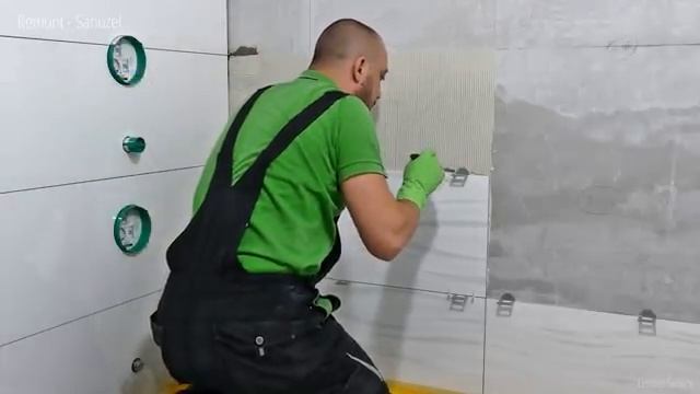 04. Ремонт ванной комнаты «F-12»: Укладка плитки. Запил плитки под углом 45°. Затирка швов. смотреть онлайн