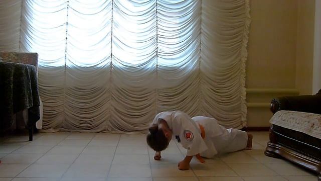 Отжим на костях150 раз 9 лет смотреть онлайн