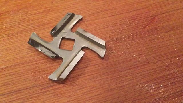 How to assemble a meat grinder, Assembling a meat grinder is very simple смотреть онлайн