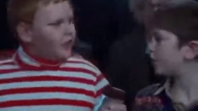 Хочеш шоколадку тогда пойди и купи??? смотреть онлайн