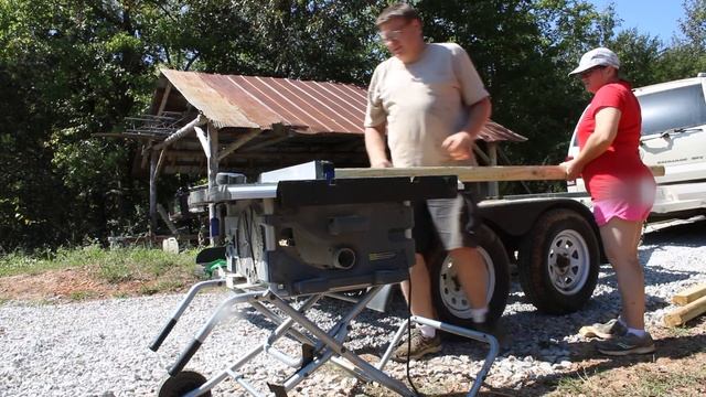 How To Build A Natural Wood Slice Walkway Using Cedar Trees смотреть онлайн