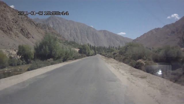 🇹🇯 Трасса Хорог-Мургаб . Таджикистан .The road from Khoroug to Murgab. Tajikistan. 2022 . GBAO. смотреть онлайн