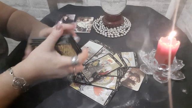 Расклад на 4 короля!Как он,что с ним? смотреть онлайн