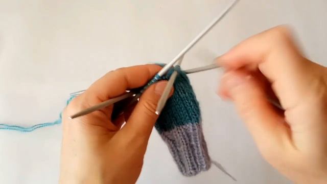 Вязаные носки для собаки смотреть онлайн