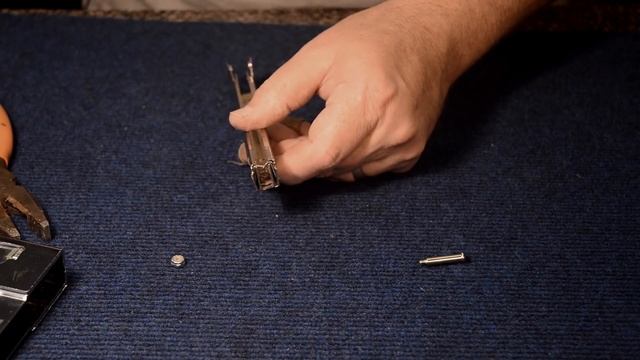 How to Remove Jammed Staples From Arrow Staple Gun - CRF GuruBrew смотреть онлайн