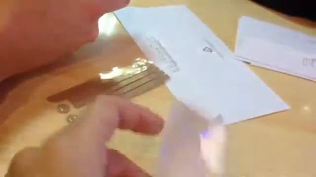 Золотой стикер для iphone 5 смотреть онлайн