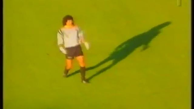 Roger Milla - World Cup 1990 смотреть онлайн