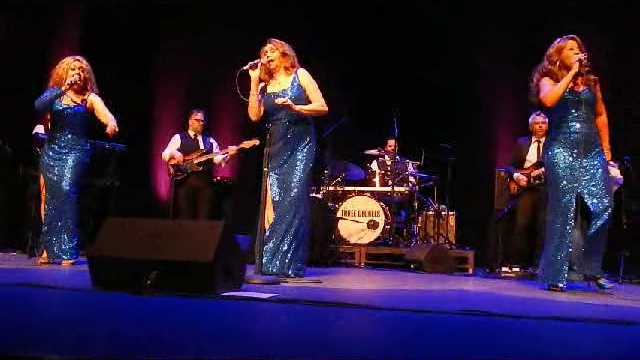 The Three Degrees Towel Slap Me Lol смотреть онлайн