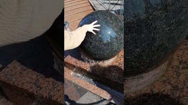 Фонтан Шар, из лабрадора смотреть онлайн