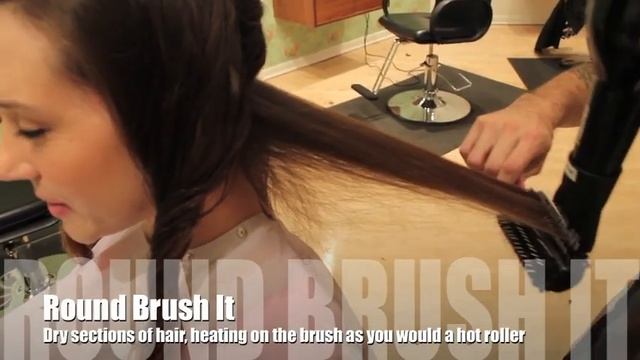 Cindy Crawford: House of Style Hair Blowout Tutorial смотреть онлайн