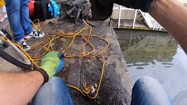 Magnet Fishing GONE CRAZY *Police Everywhere* смотреть онлайн